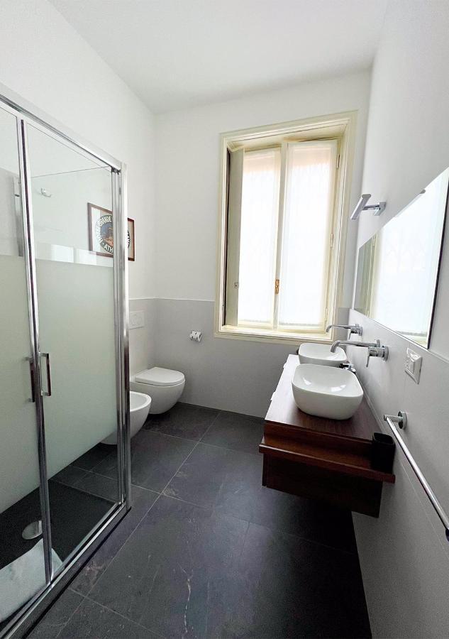 דירות מילאנו Cozy Duomo - Elegant & Quiet, 300M From Cathedral מראה חיצוני תמונה